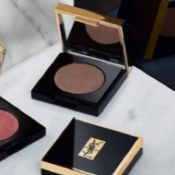 Yves Saint Laurent Satin Crush Satin Glow Eyeshadow - Picture 7 of 7